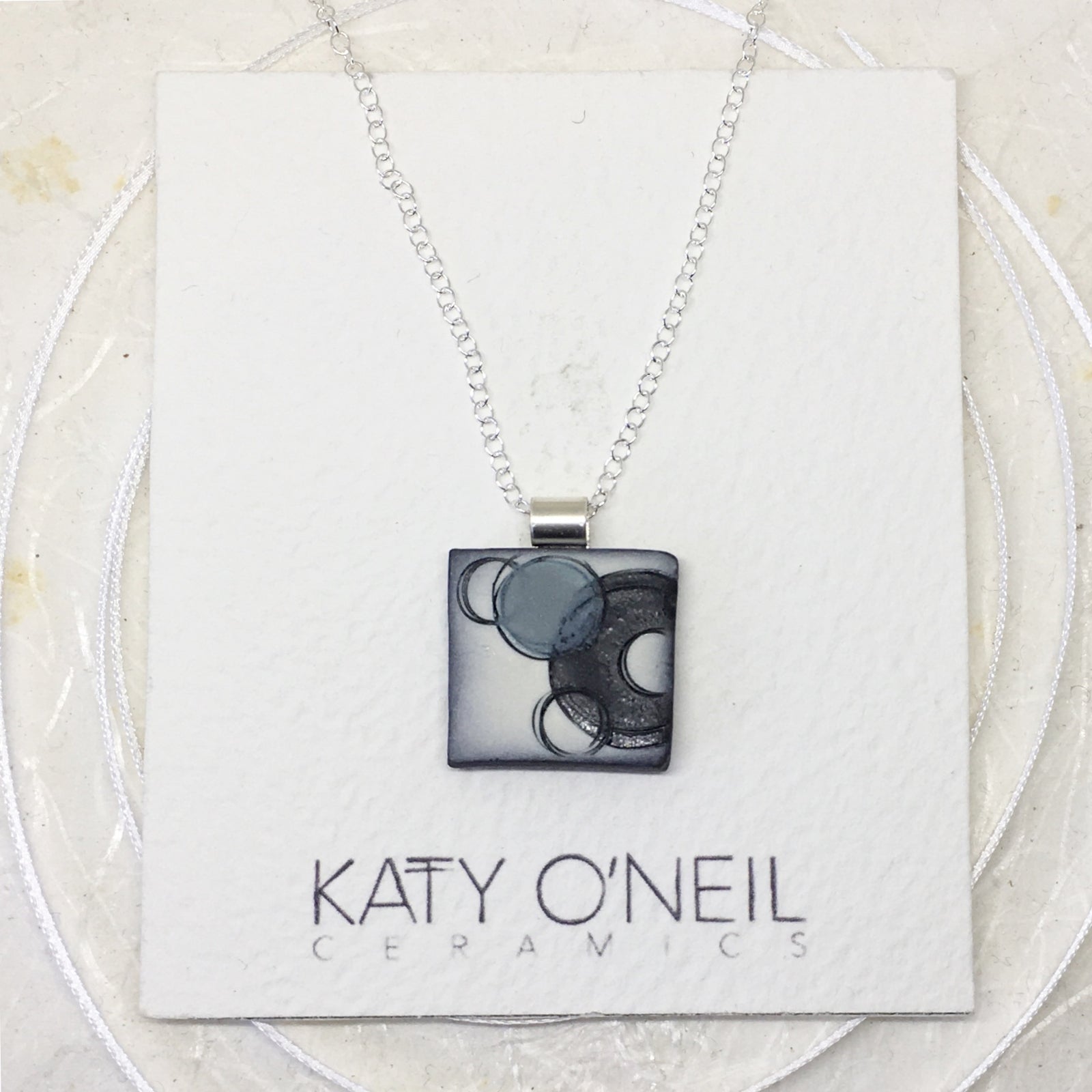 Small Pendant 16