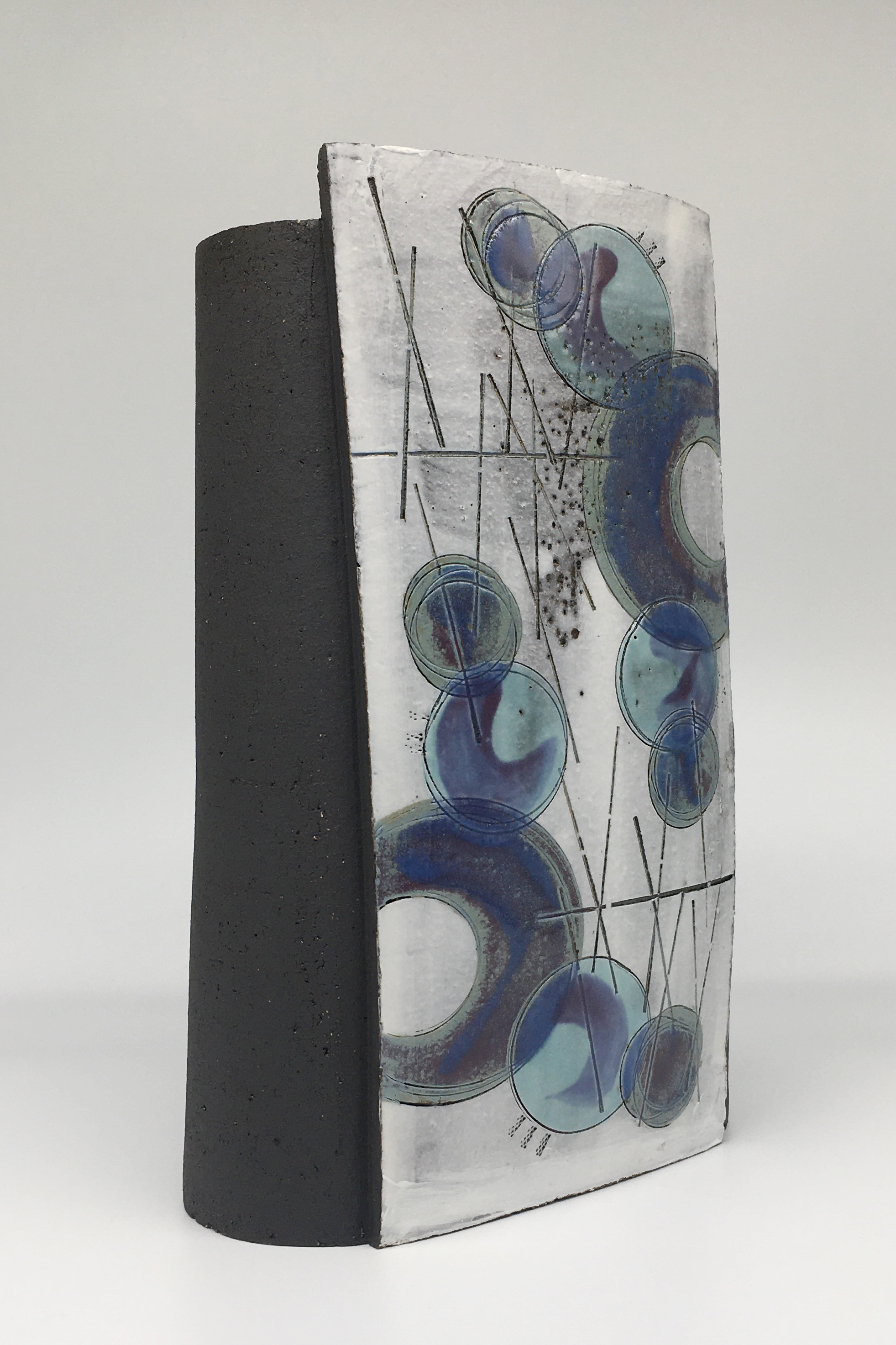 Large Wrap Pot - Textured black with bold purple crescents and lines