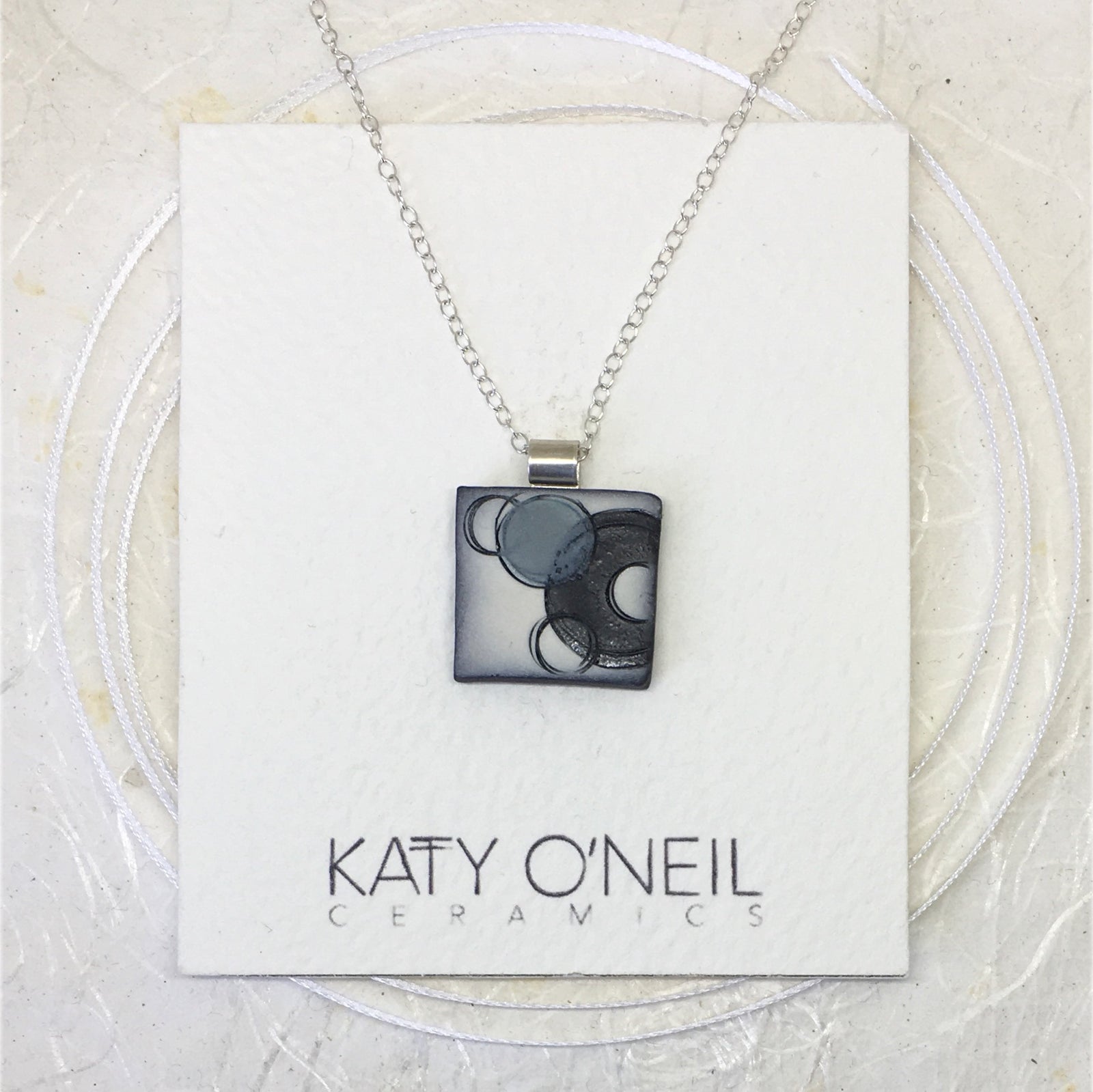 Small Pendant 16