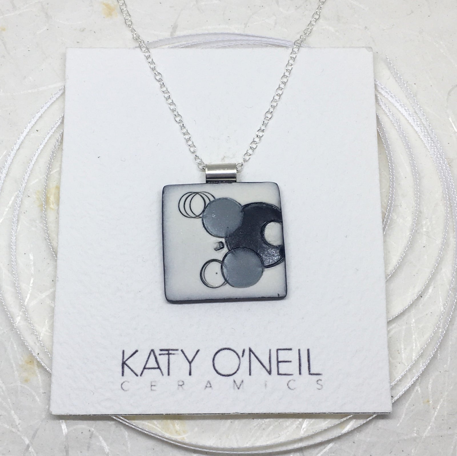 Medium Pendant 17
