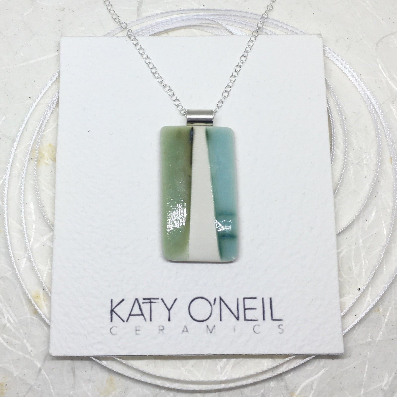 Medium Pendant 30