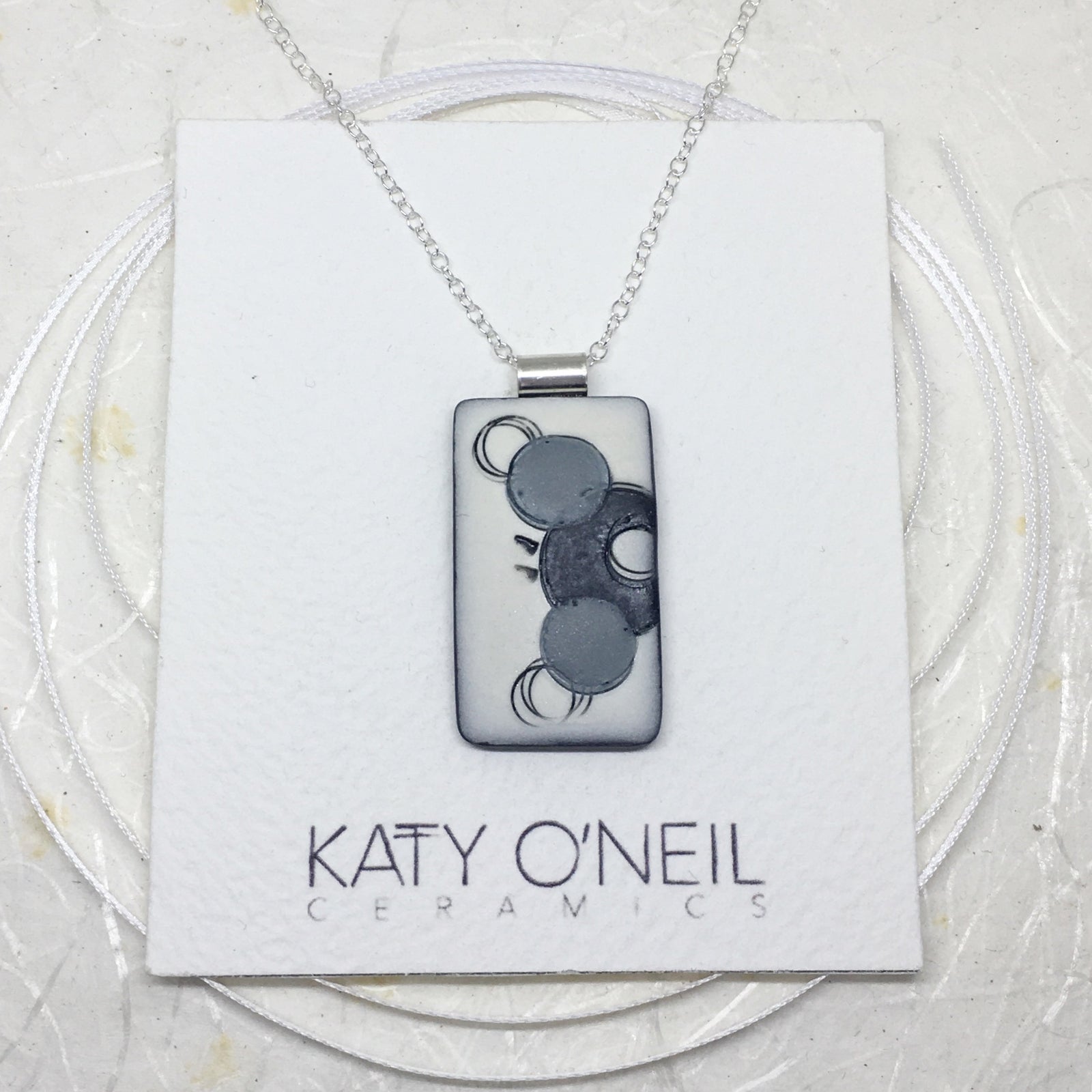 Medium Pendant 15