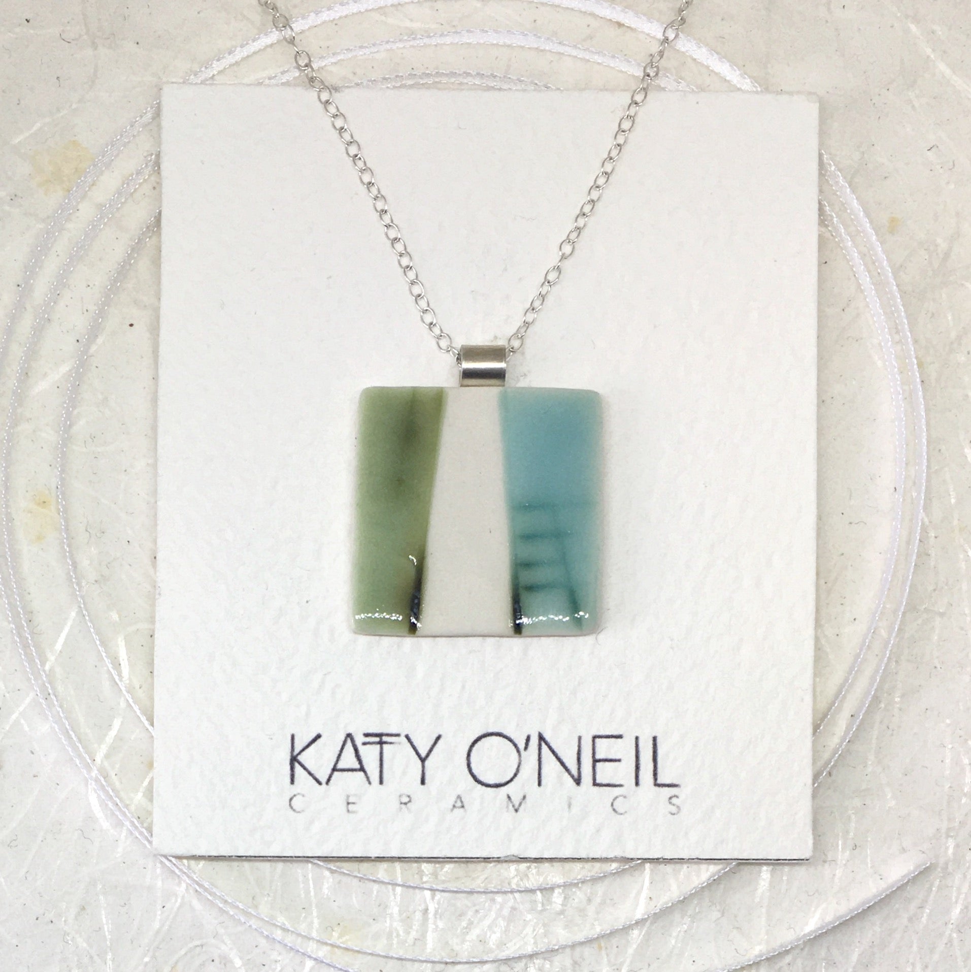 Medium Pendant 31