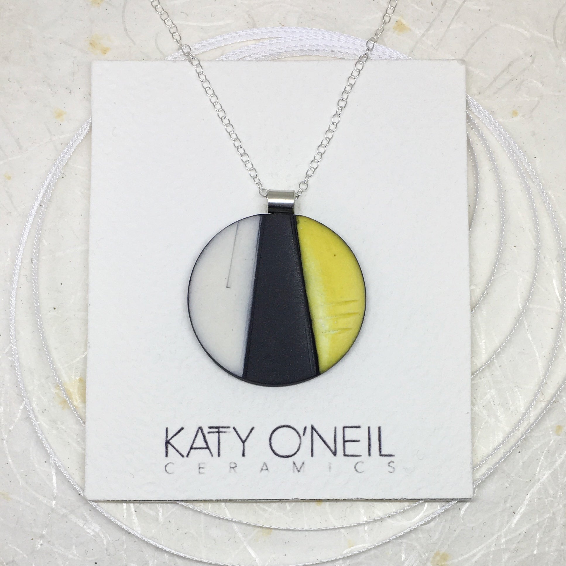 Medium Pendant 26