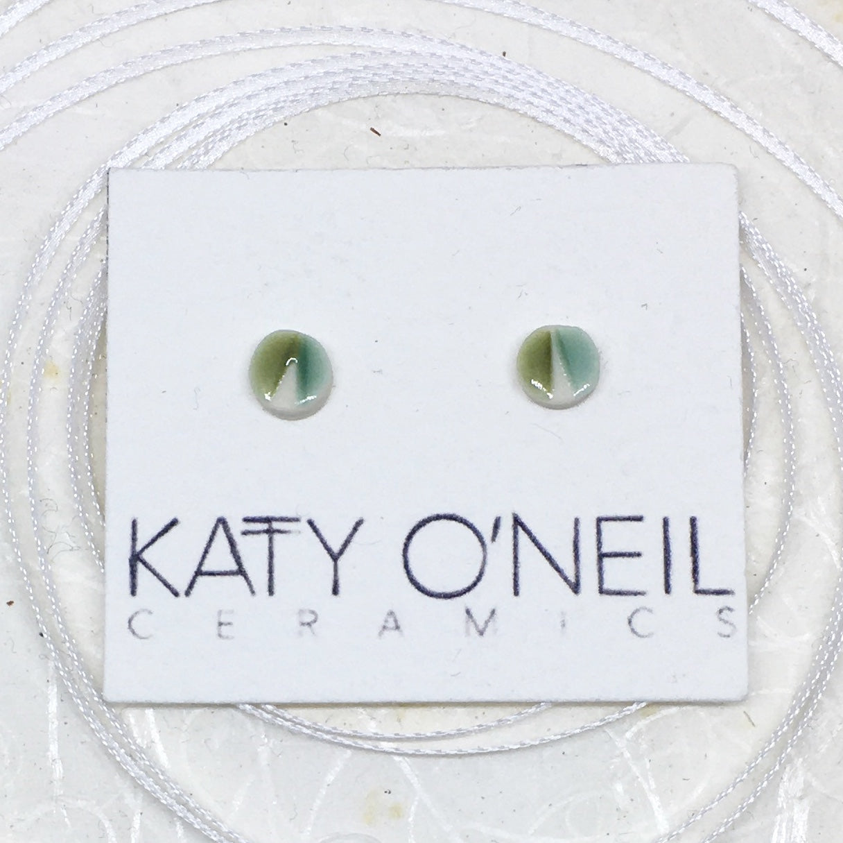 Tiny Round Earrings 31