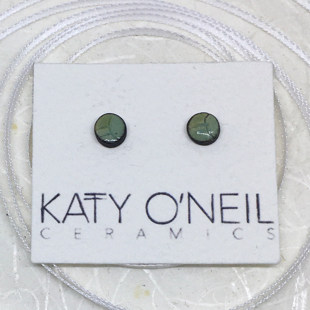 Tiny Round Earrings 22