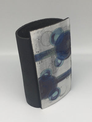 Medium Wrap Pot - Textured black with dark purple circles and double lines