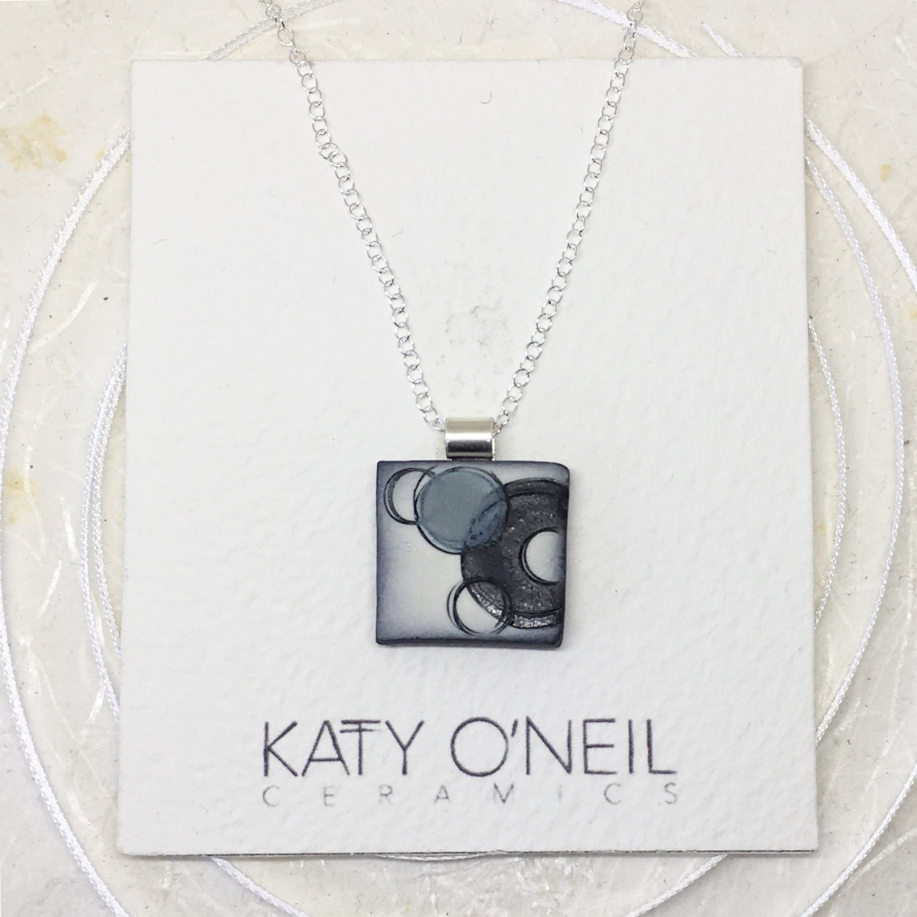 Small Pendant 16