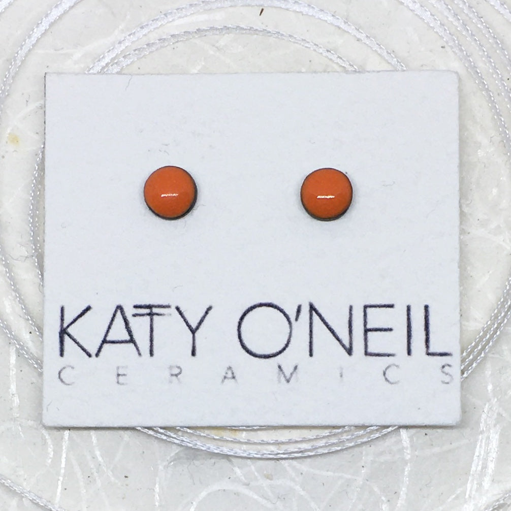 Tiny Round Earrings 16
