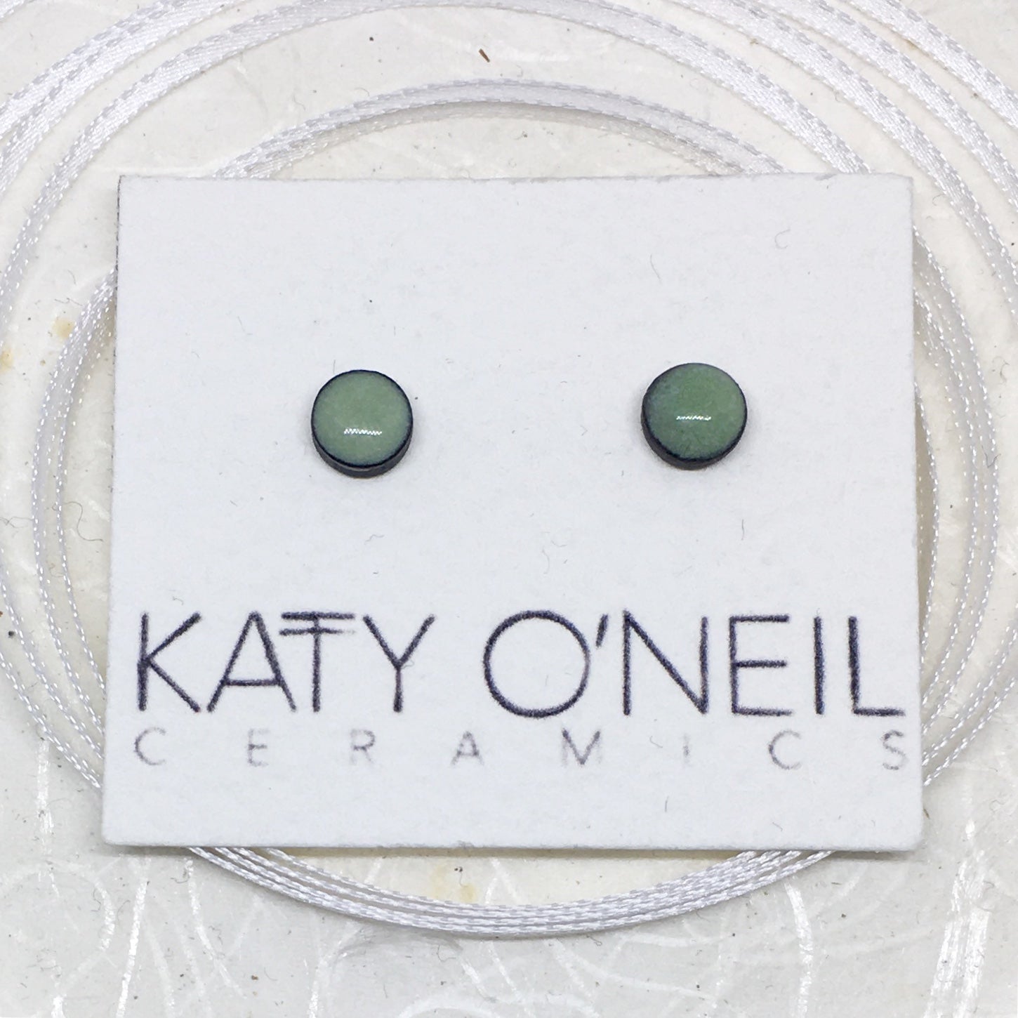 Tiny Round Earrings 48