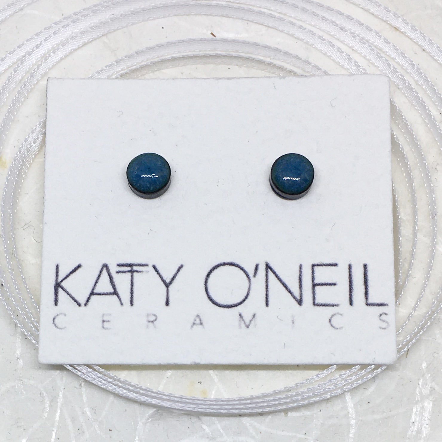 Tiny Round Earrings 53