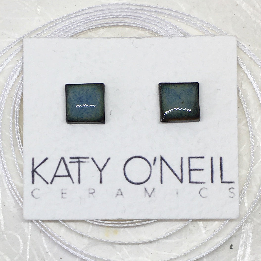 Small Square Earring 32