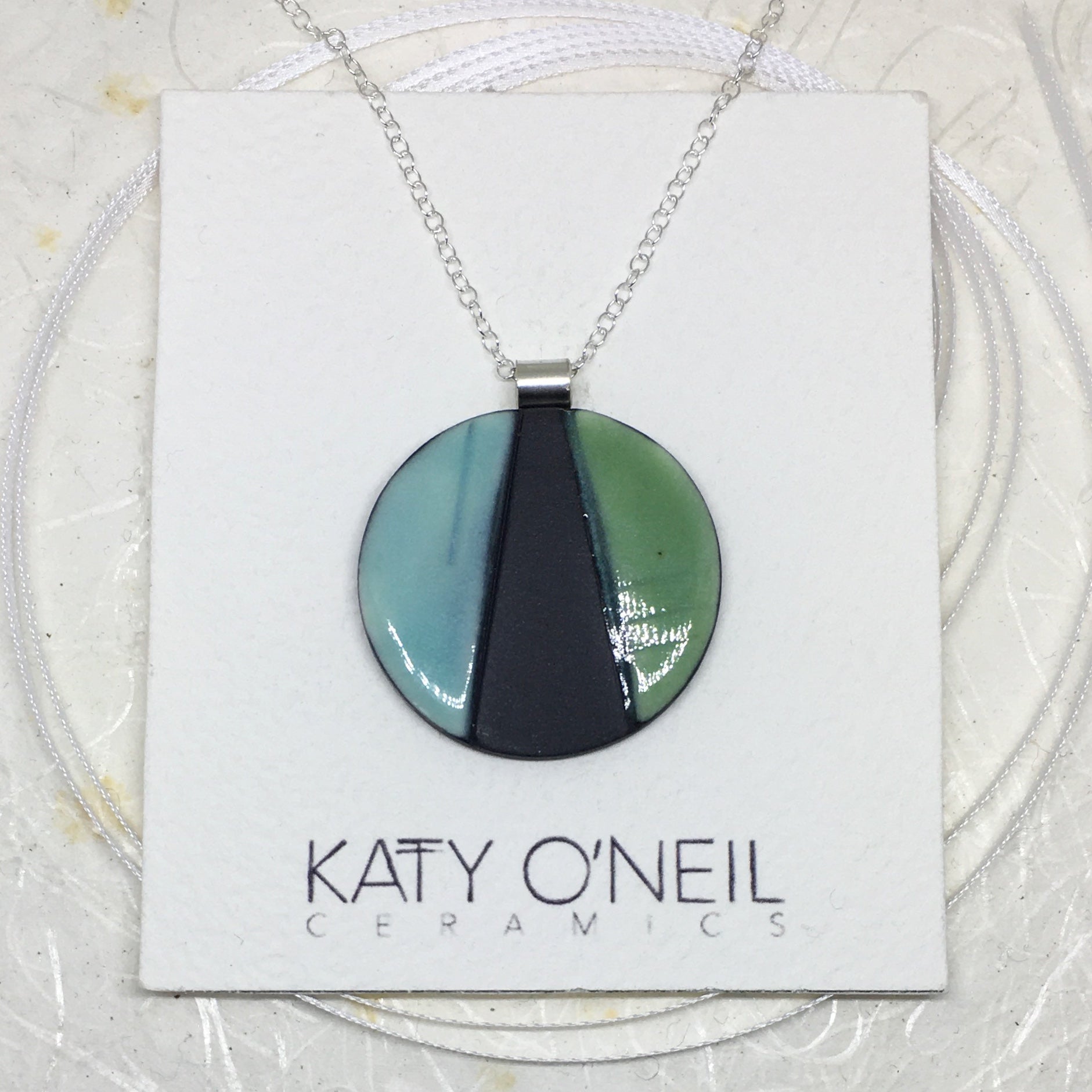 Medium Pendant 21