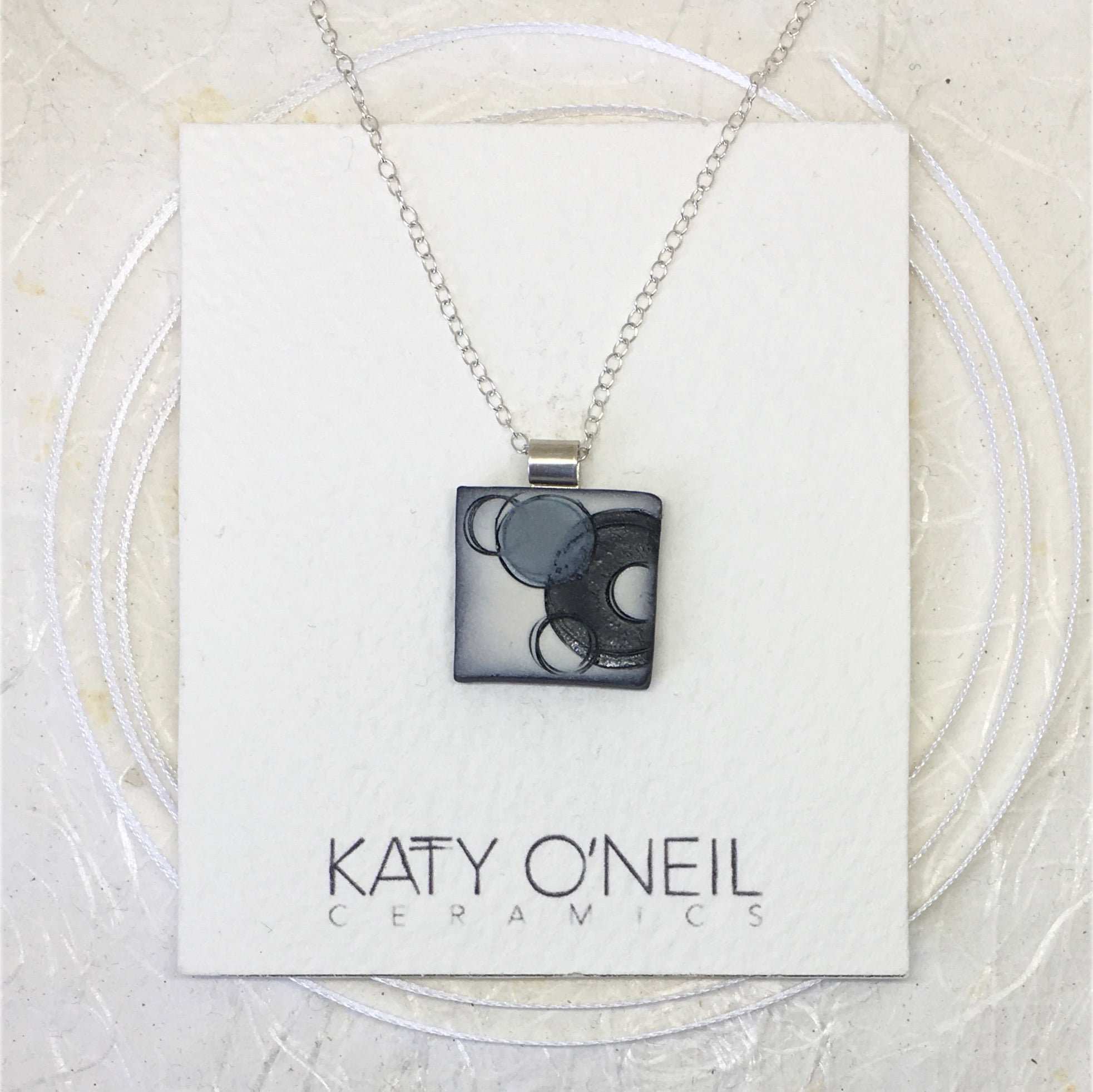 Small Pendant 16