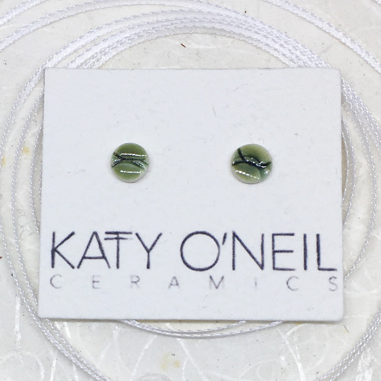 Tiny Round Earrings 30