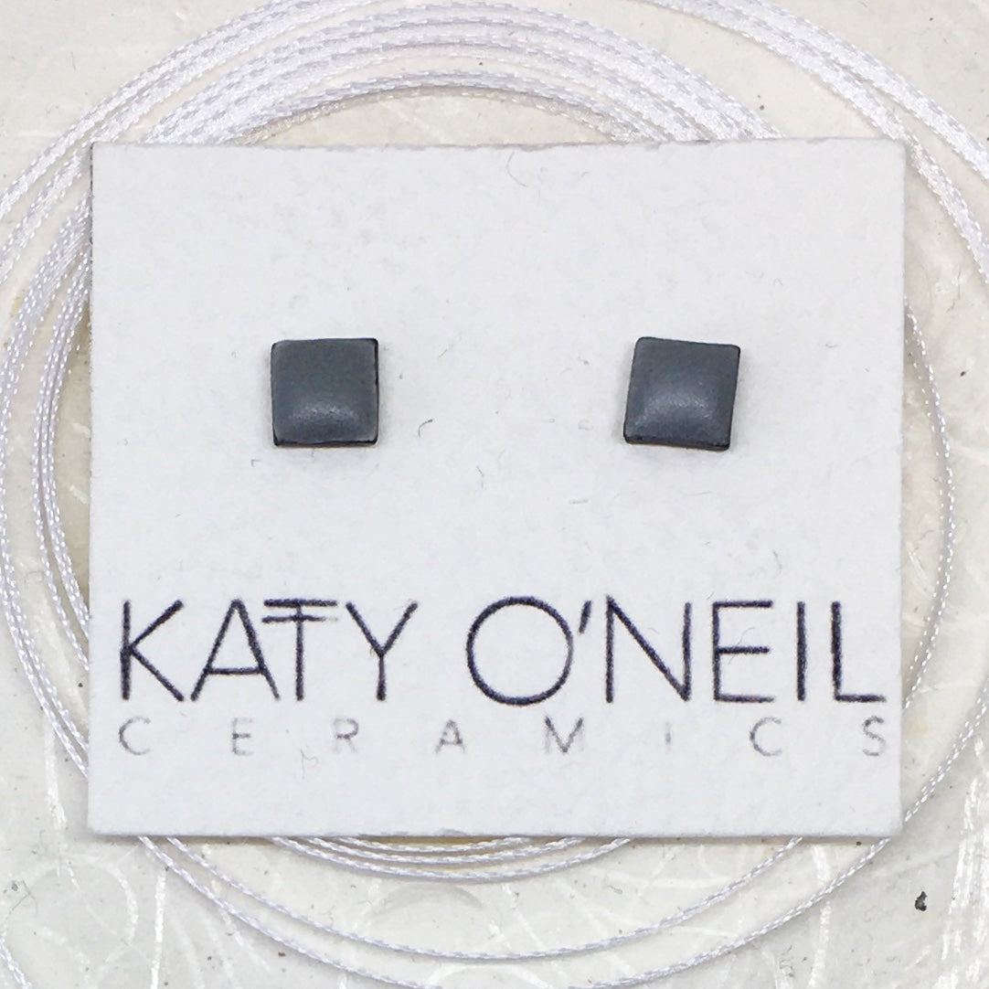 Tiny Square Earrings 16