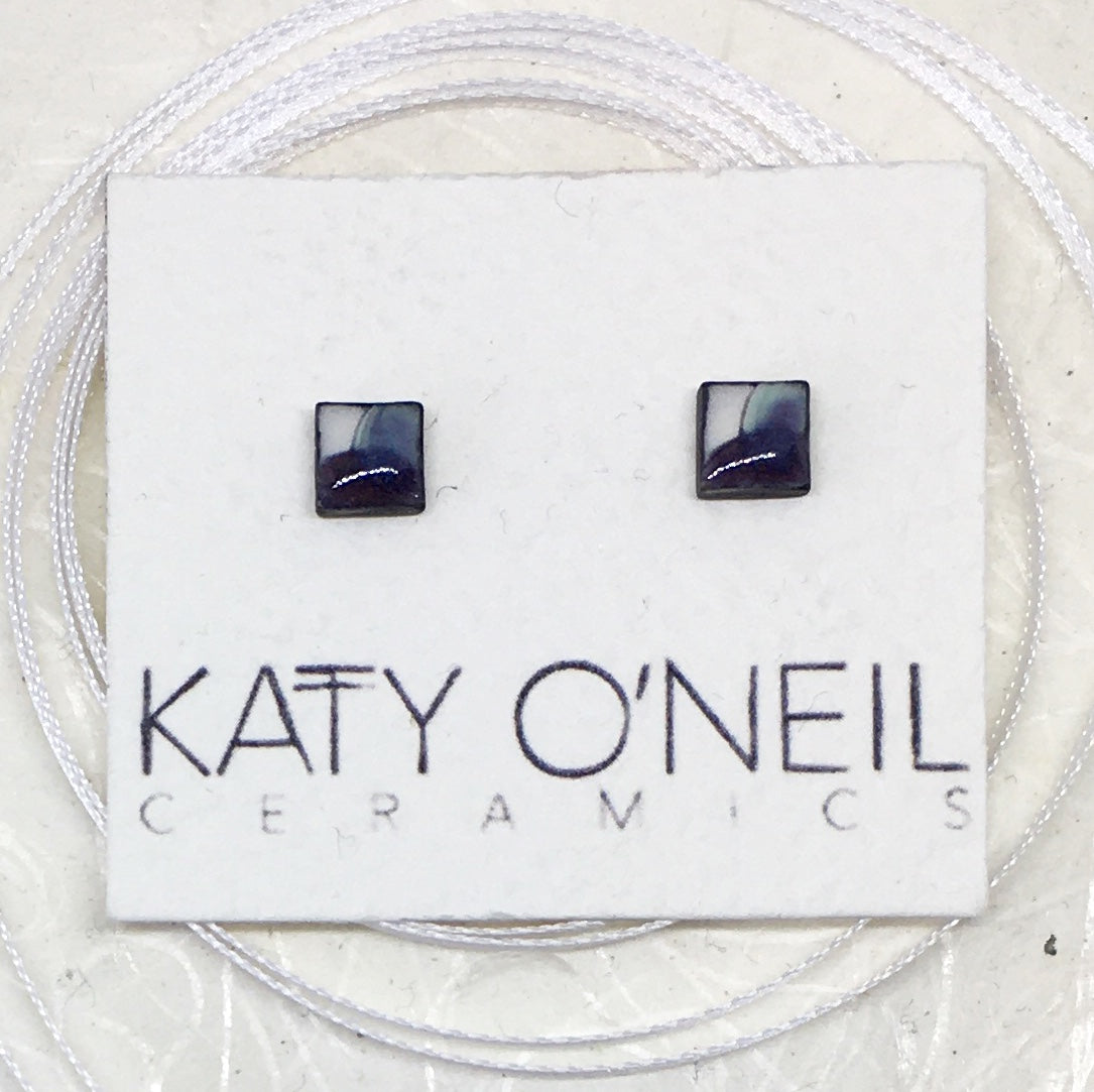 Tiny Square Earrings 18
