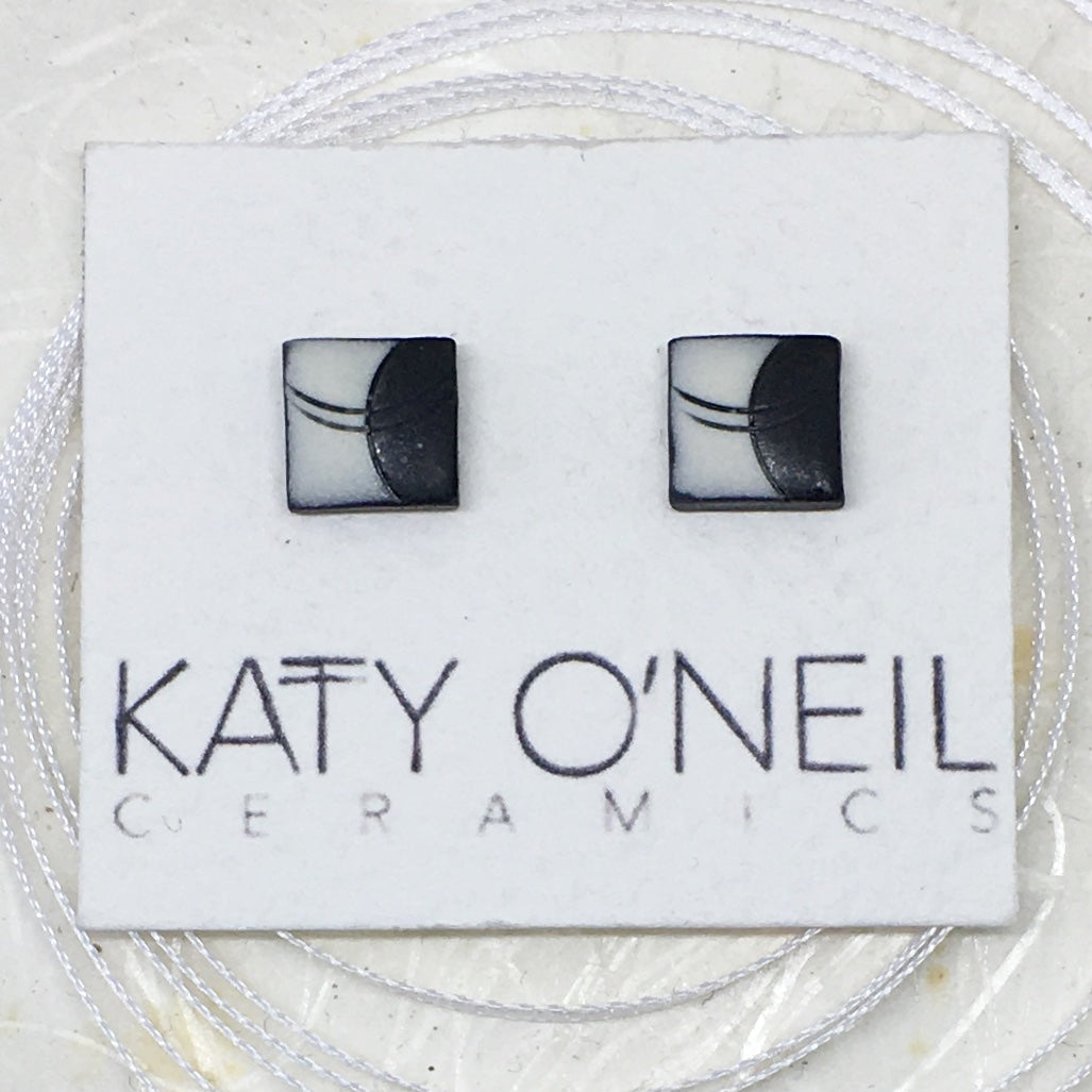 Small Square Earring 10