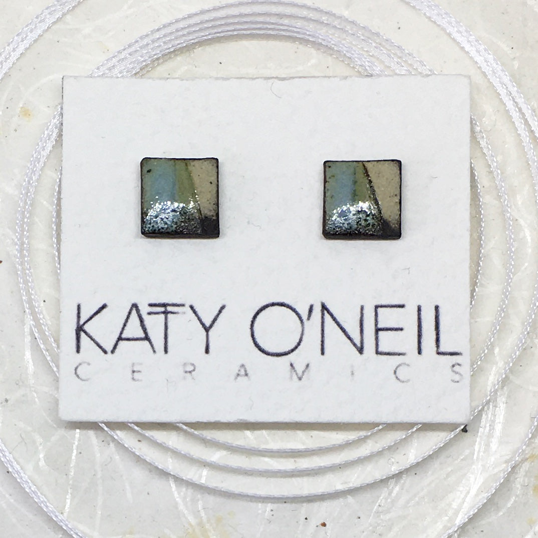 Small Square Earring 16