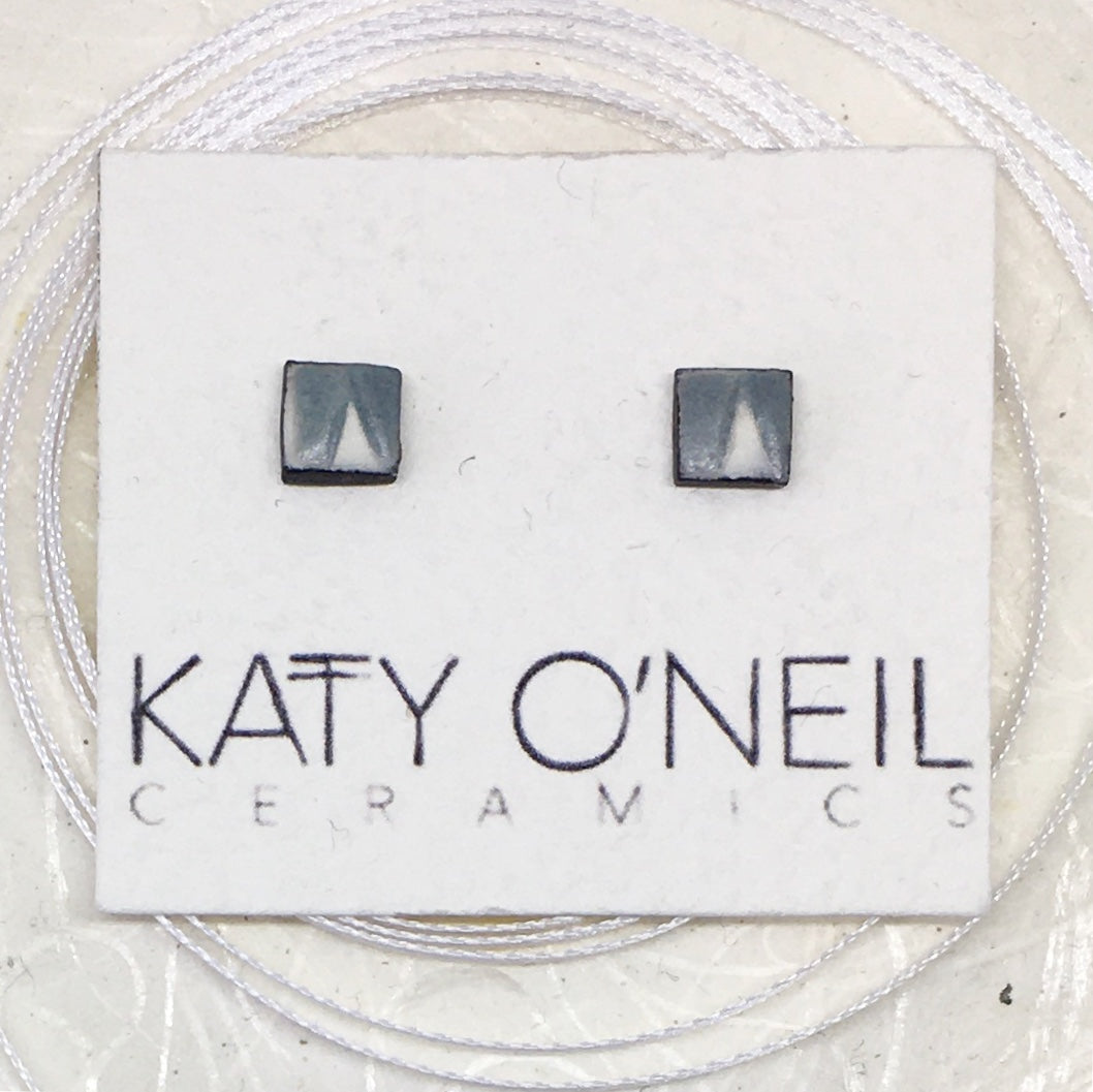 Tiny Square Earrings 15