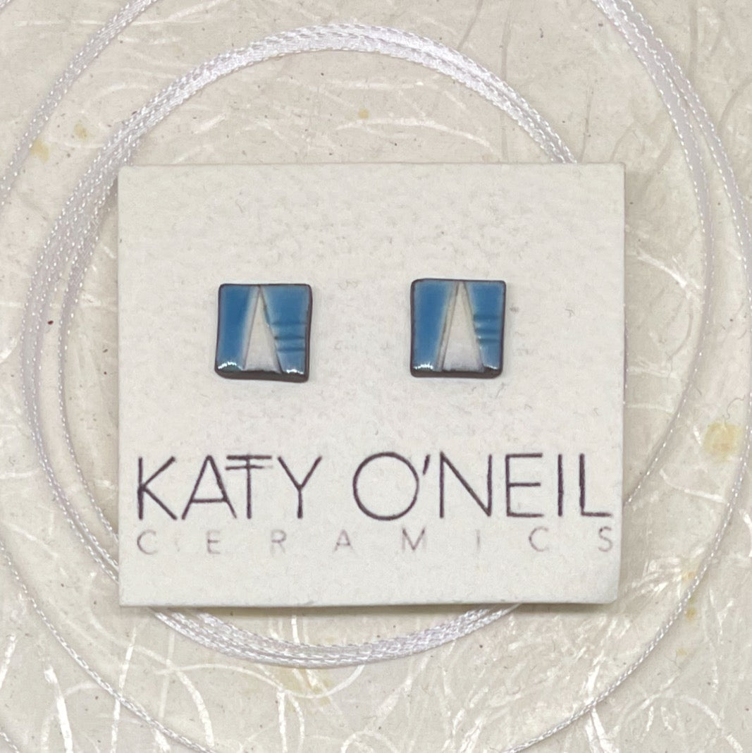 Small Square Earring 23