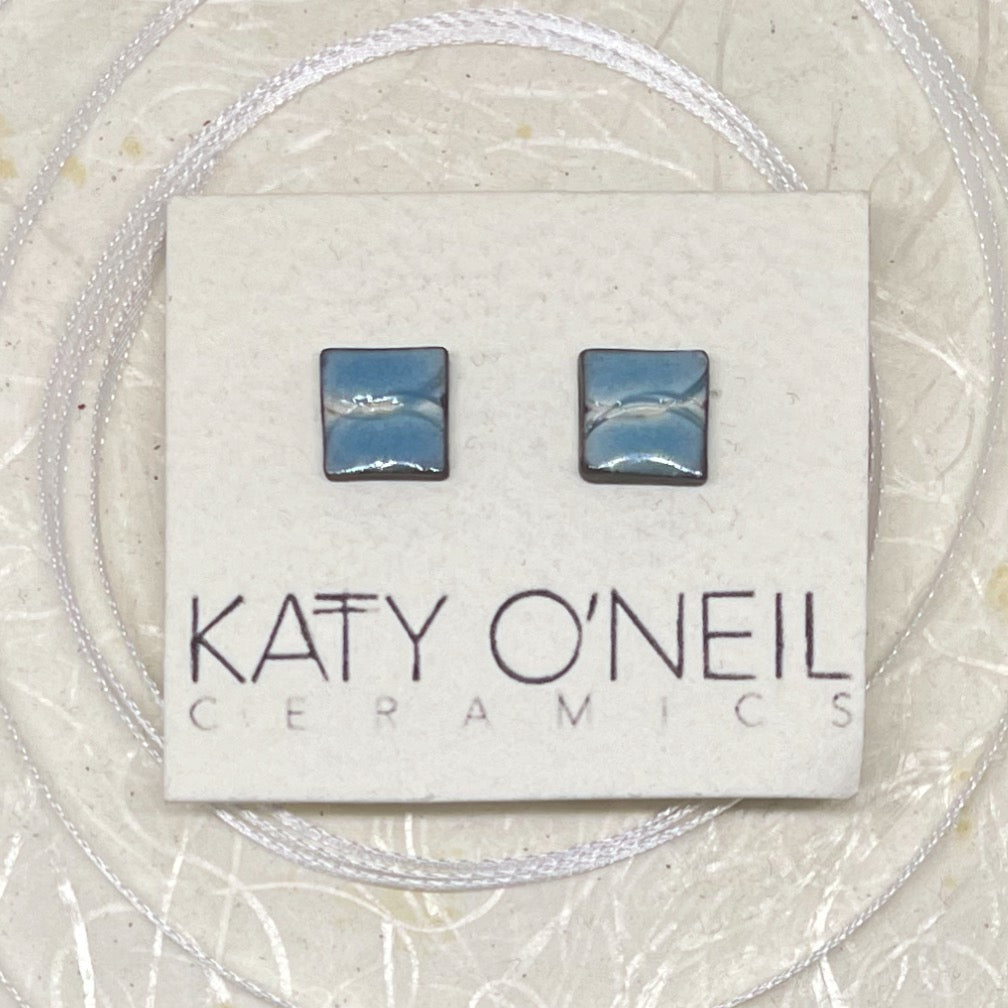 Small Square Earring 22