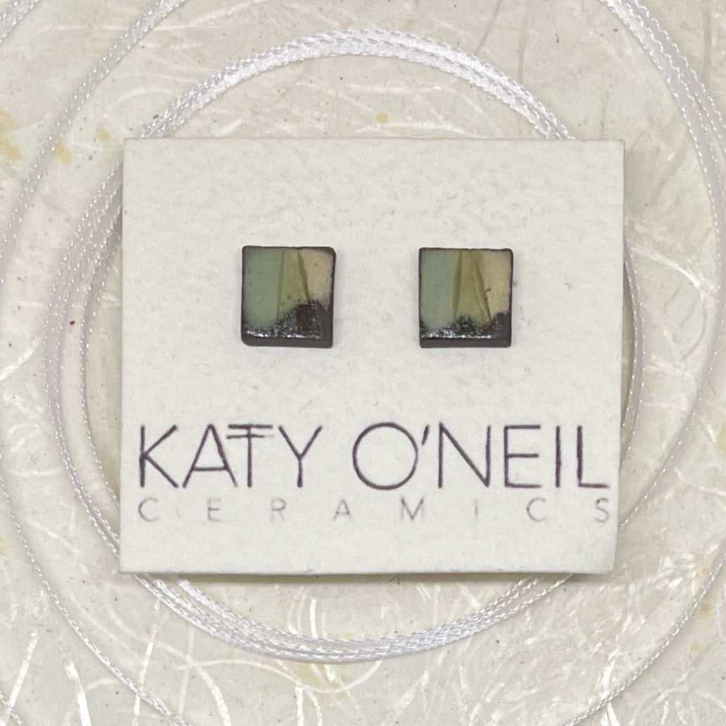 Small Square Earring 16